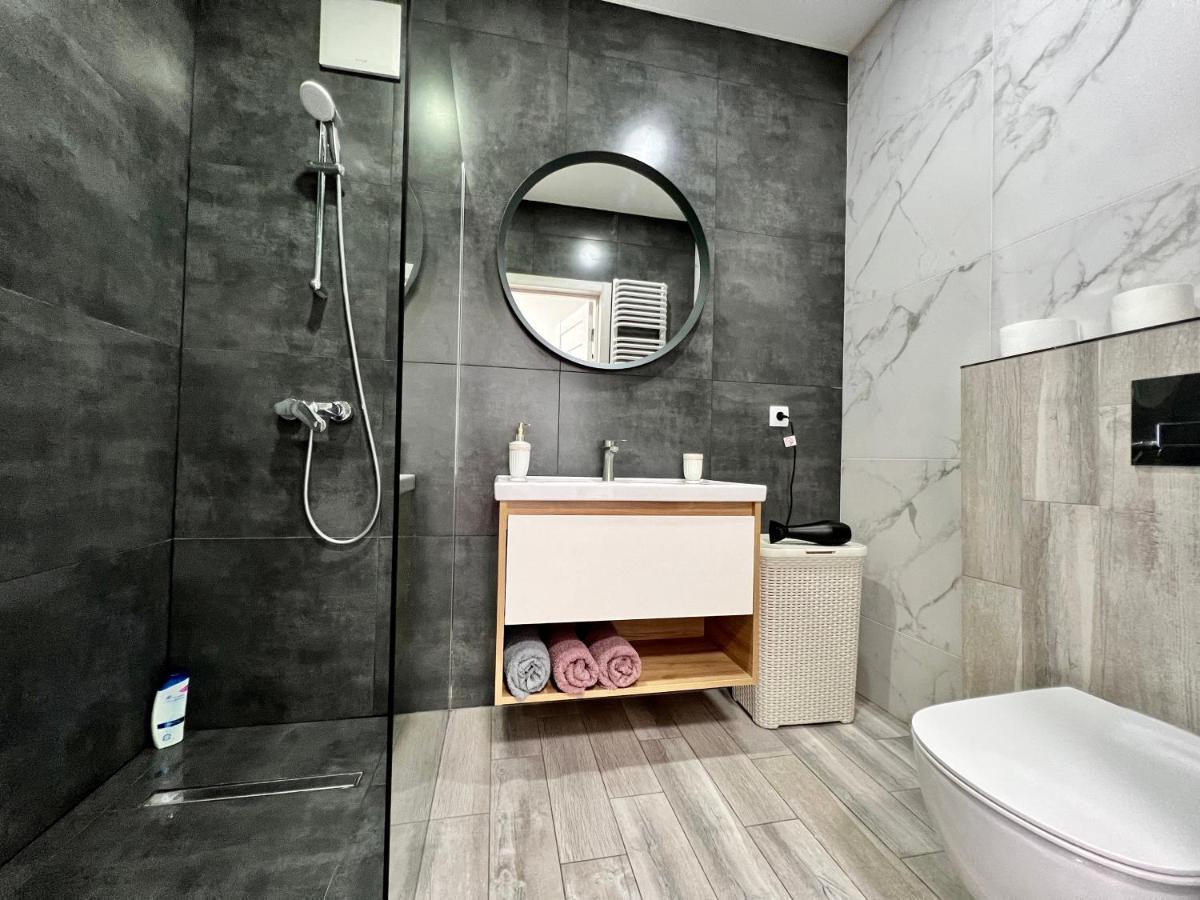 Vip Квартира В Центрі М. Івано-Франківськ Esterno foto